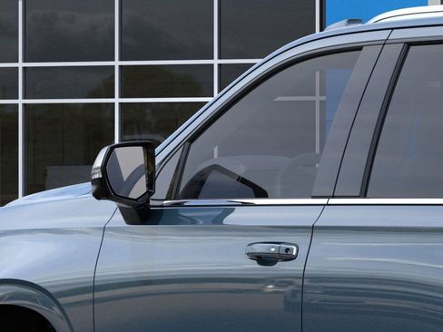 New 2025 Chevrolet Tahoe Premier image 13