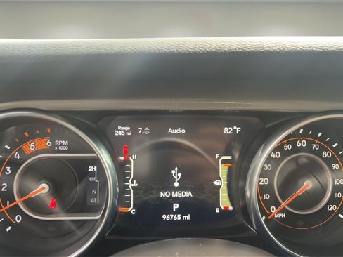 Used 2021 Jeep Wrangler Unlimited Sport AWD/4WD image 17