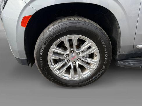 Used 2023 GMC Yukon SLT image 9