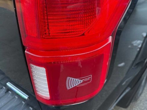 Used 2018 Ford F150 Lariat w/ Equipment Group 501A Mid image 7