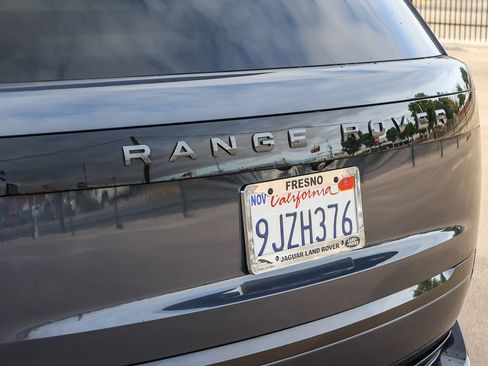 Certified 2024 Land Rover Range Rover SE AWD/4WD image 12
