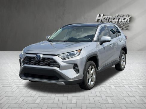 Used 2021 Toyota RAV4 Limited AWD/4WD image 5