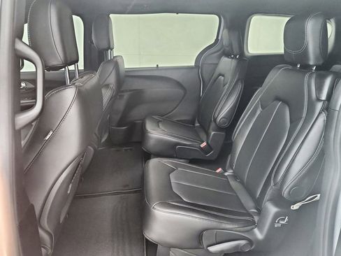 New 2026 Chrysler Voyager LX image 28