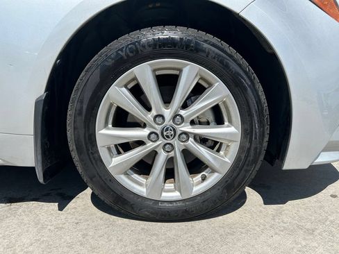 Used 2024 Toyota Corolla LE w/ LE Premium Package FWD image 33
