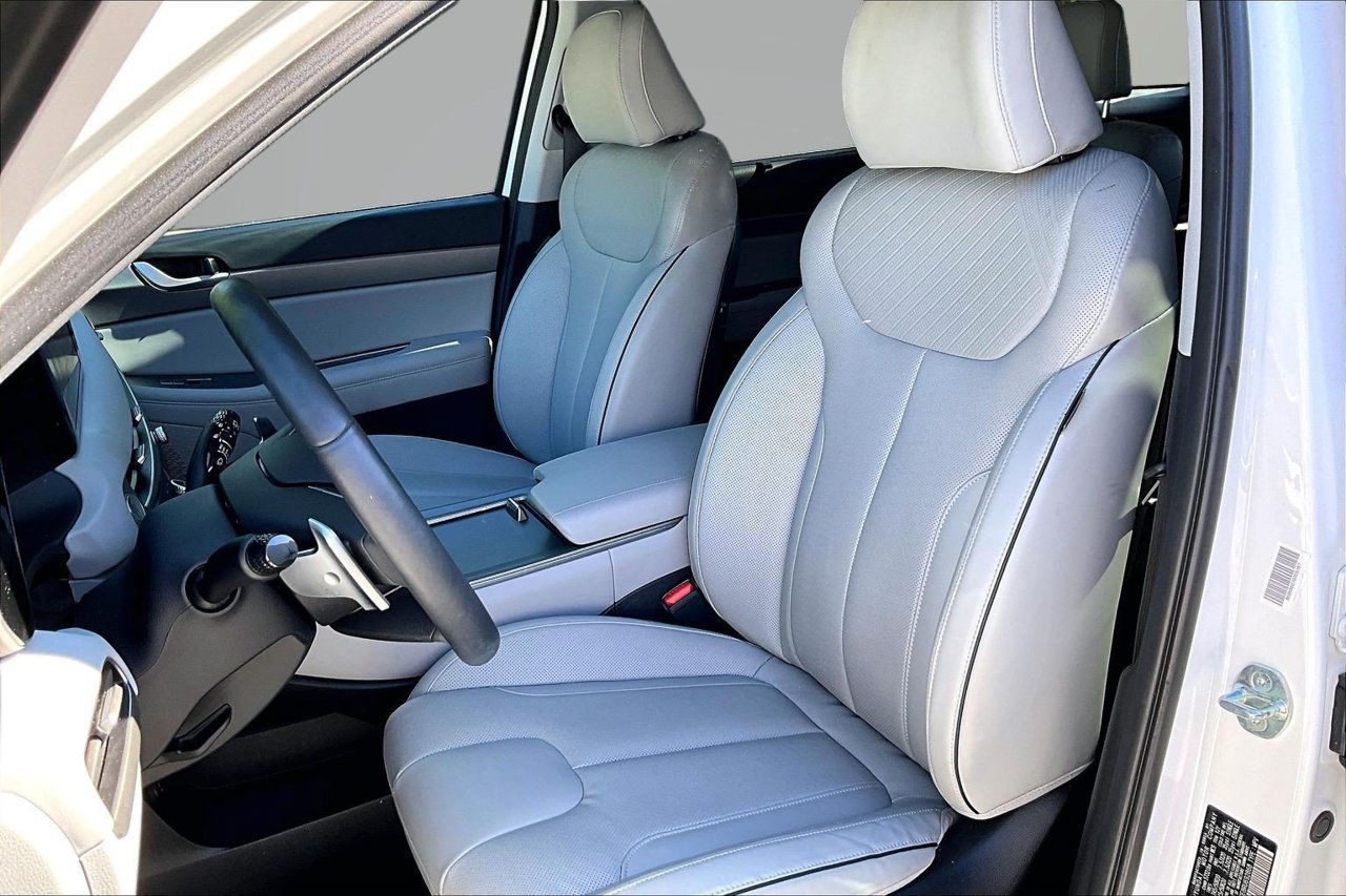 Used 2024 Hyundai Palisade SEL w/ Premium Package FWD image 21