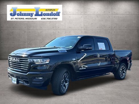 Used 2026 RAM 1500 Laramie AWD/4WD image 4