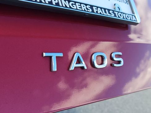 Used 2022 Volkswagen Taos SE w/ IQ.Drive SE Package image 31