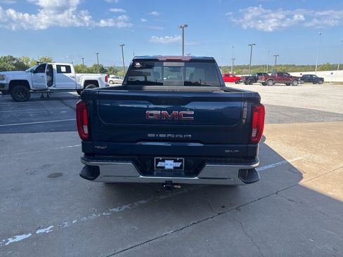 Used 2019 GMC Sierra 1500 SLT w/ SLT Premium Package image 4