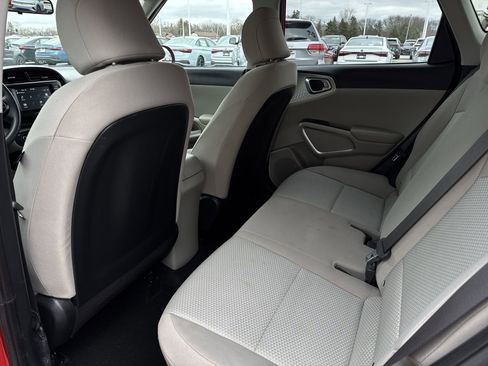 Used 2021 Kia Soul LX image 19