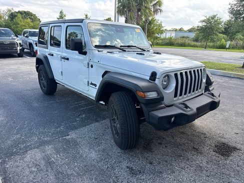 Used 2024 Jeep Wrangler Unlimited Sport AWD/4WD image 2