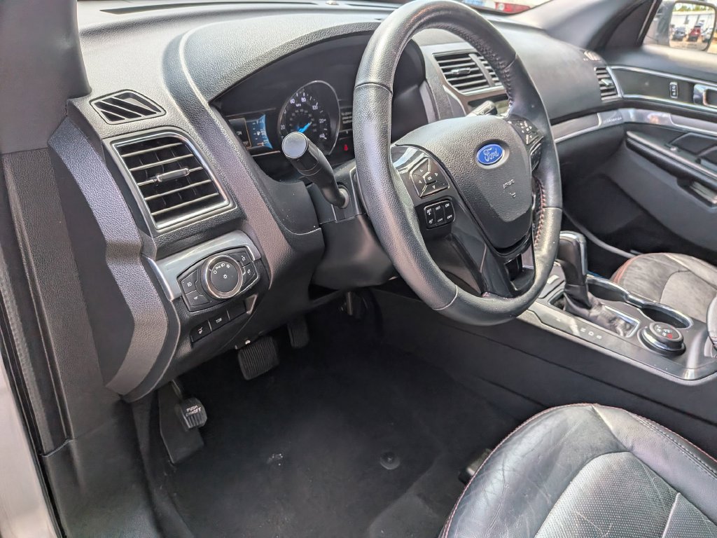 Used 2019 Ford Explorer Sport AWD/4WD image 36