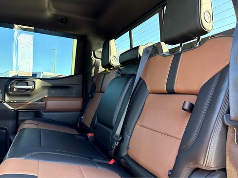 Used 2022 Chevrolet Silverado 1500 High Country image 20