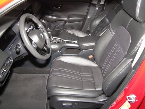 Certified 2024 Honda HR-V EX-L image 9