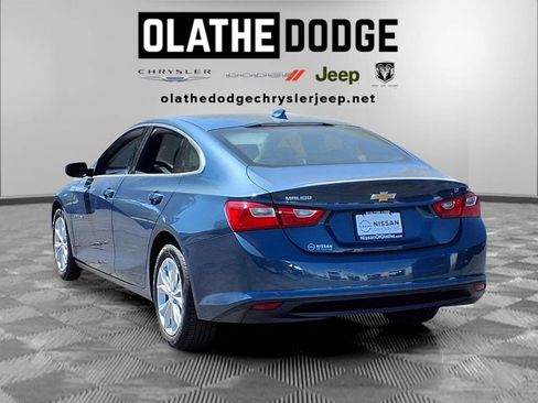 Used 2024 Chevrolet Malibu LT FWD image 3