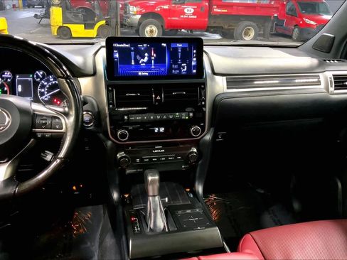 Certified 2023 Lexus GX 460 Premium w/ Premium Package image 6