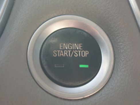 Used 2021 Chevrolet Traverse Premier image 11