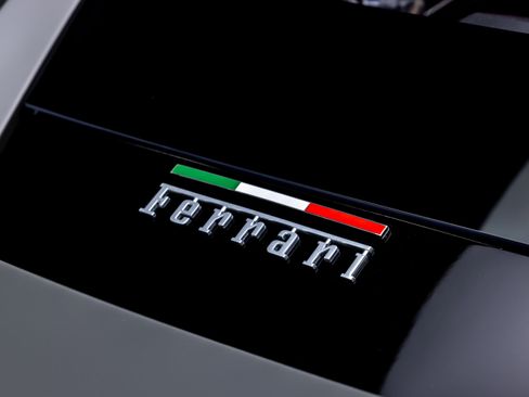 Certified 2022 Ferrari F8 Tributo RWD image 32