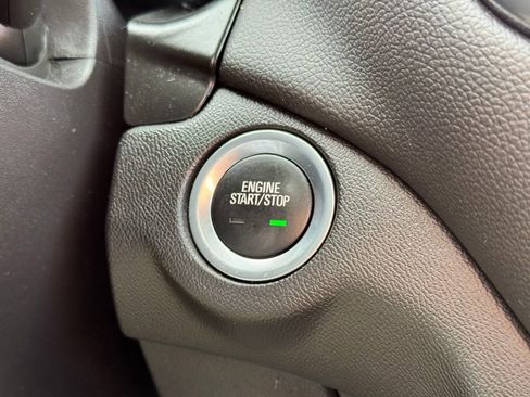 Used 2024 Chevrolet Equinox LT image 27