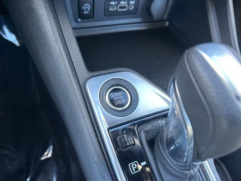 Used 2024 Nissan Sentra SV image 19