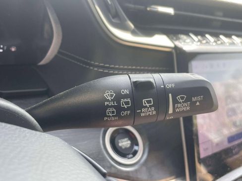 Used 2022 Jeep Grand Cherokee L Limited AWD/4WD image 26