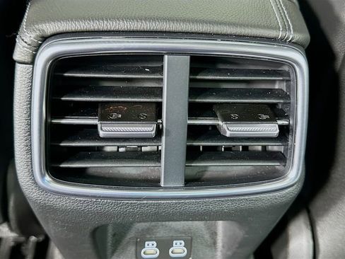 Certified 2025 Genesis G70 2.5T image 25