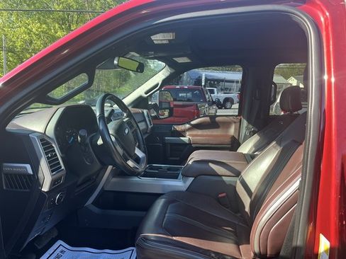 Used 2017 Ford F250 Platinum w/ Platinum Ultimate Package AWD/4WD image 18