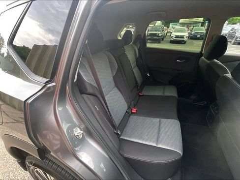 Used 2023 Nissan Rogue SV AWD/4WD image 26