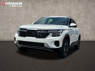 New 2025 Kia Seltos S video 3