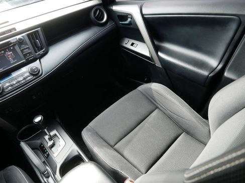 Used 2018 Toyota RAV4 XLE image 11