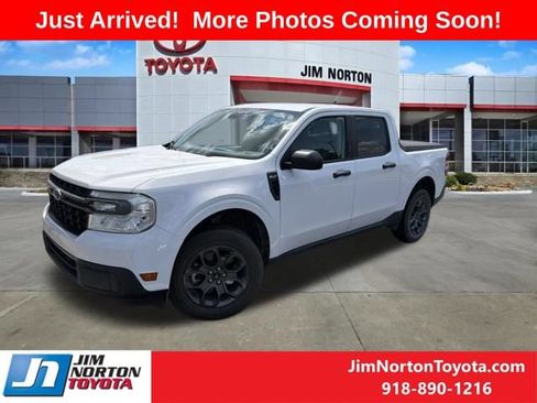 Used 2022 Ford Maverick XLT w/ Equipment Group 300A Standard AWD/4WD image 2