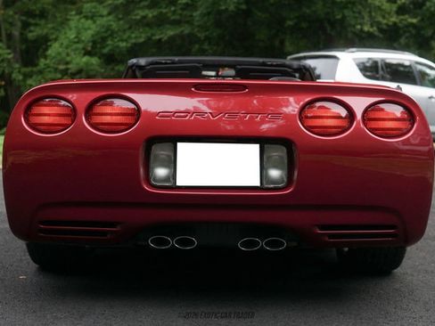 Used 2004 Chevrolet Corvette Convertible w/ Preferred Equipment Group RWD image 7