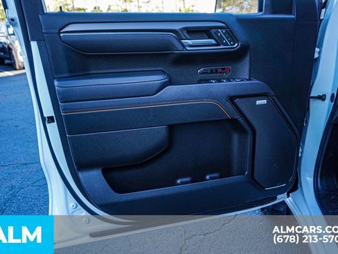 Used 2025 GMC Sierra 1500 AT4 w/ AT4 Preferred Package AWD/4WD image 48