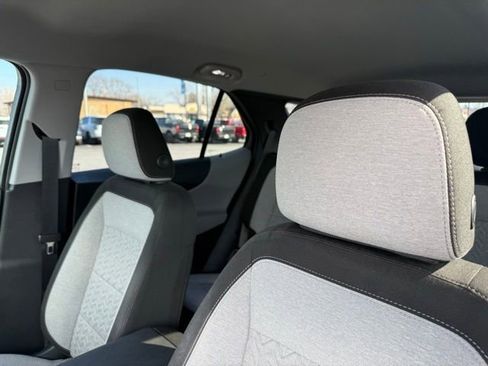 Used 2024 Chevrolet Equinox LS w/ LS Convenience Package image 9