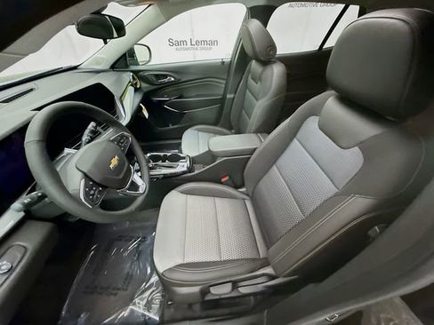 New 2026 Chevrolet Trax LT w/ Sunroof Package image 22