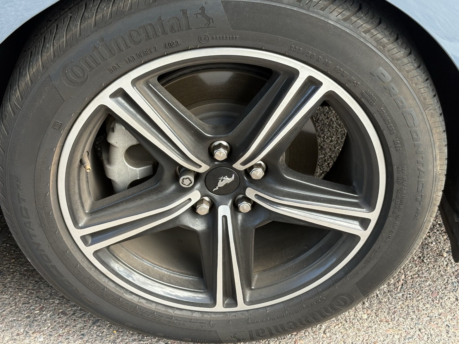 Used 2024 Ford Mustang Coupe RWD image 4