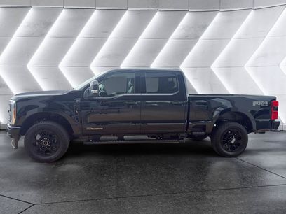 New 2026 Ford F250 Lariat w/ Black Appearance Package