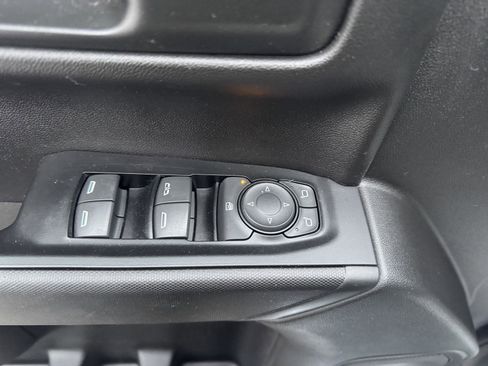 Used 2019 Chevrolet Silverado 1500 Custom image 10