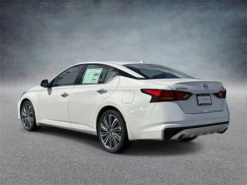 New 2025 Nissan Altima 2.5 SL image 4