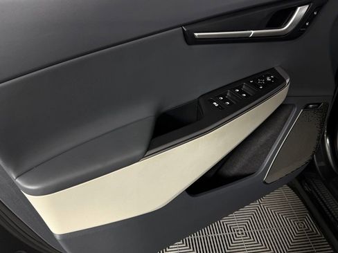 Used 2024 Kia EV6 Wind image 26