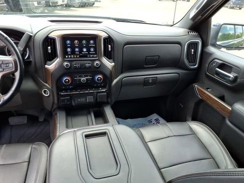 Used 2020 Chevrolet Silverado 1500 High Country w/ Technology Package AWD/4WD image 15