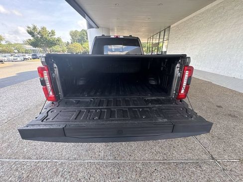 Used 2023 Ford F350 Lariat w/ Lariat Ultimate Package AWD/4WD image 27