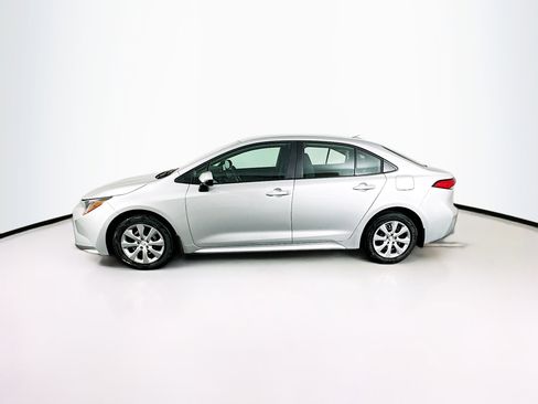 Used 2026 Toyota Corolla LE image 4