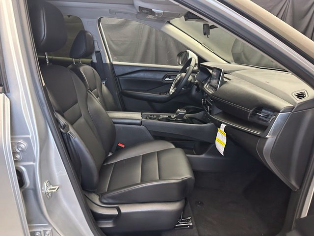 Certified 2024 Nissan Rogue SV w/ SV Premium Package AWD/4WD image 14