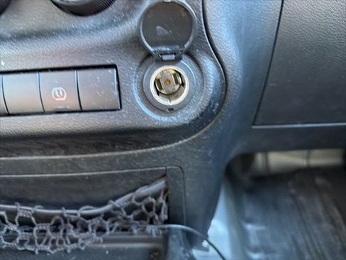 Used 2014 Jeep Wrangler Unlimited Sahara w/ Connectivity Group AWD/4WD image 26
