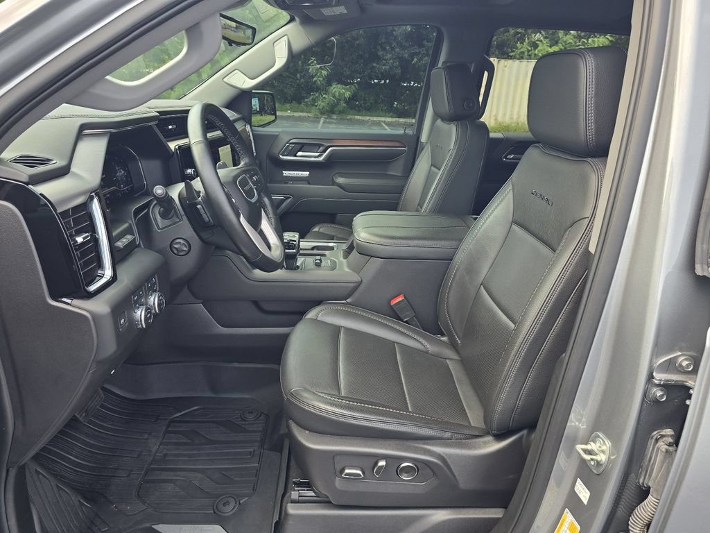 Used 2025 GMC Sierra 1500 Denali w/ Denali Reserve Package AWD/4WD image 14