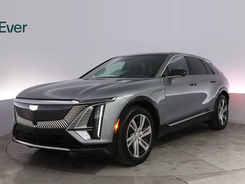 Used 2024 Cadillac Lyriq Tech w/ Driver Assist Package AWD/4WD image 2
