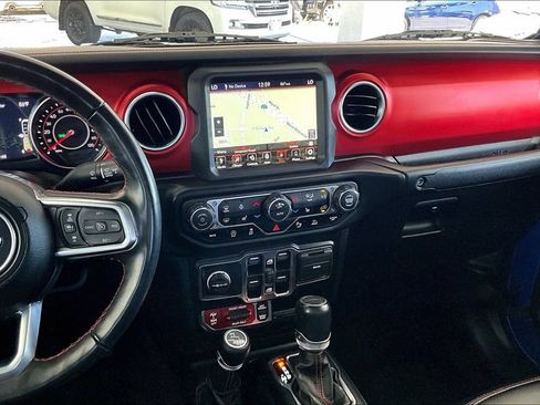 Used 2022 Jeep Gladiator Rubicon AWD/4WD image 10