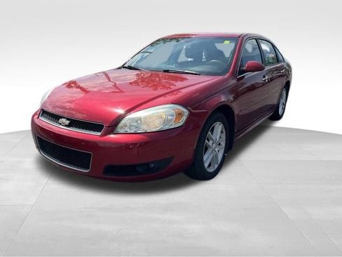 Used 2013 Chevrolet Impala LTZ FWD image 3