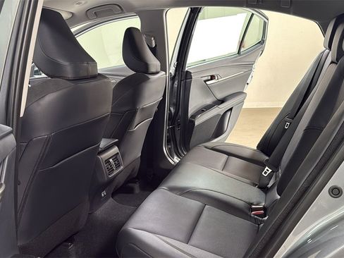 New 2026 Toyota Camry XLE image 15