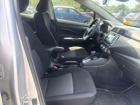 Used 2022 Nissan Versa S FWD image 19